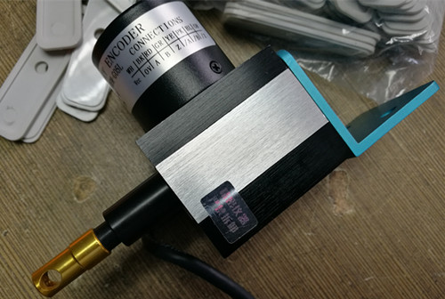電子尺直線位移傳感器在工業(yè)自動(dòng)化中的作用
